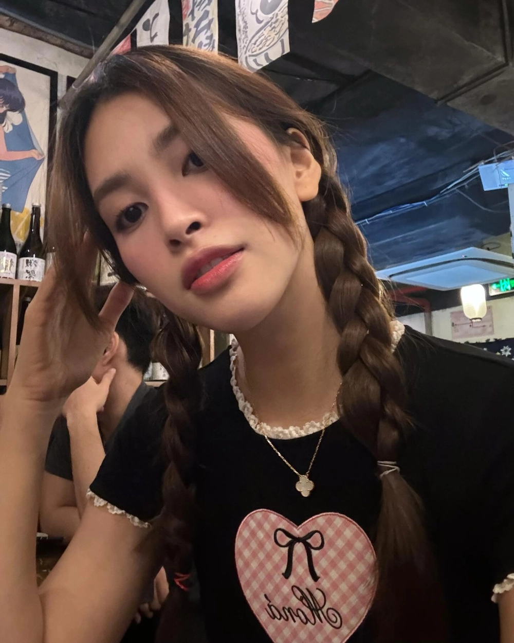 Fan tìm kiếm loạt ảnh hoa hau Tieu Vy moi nhat