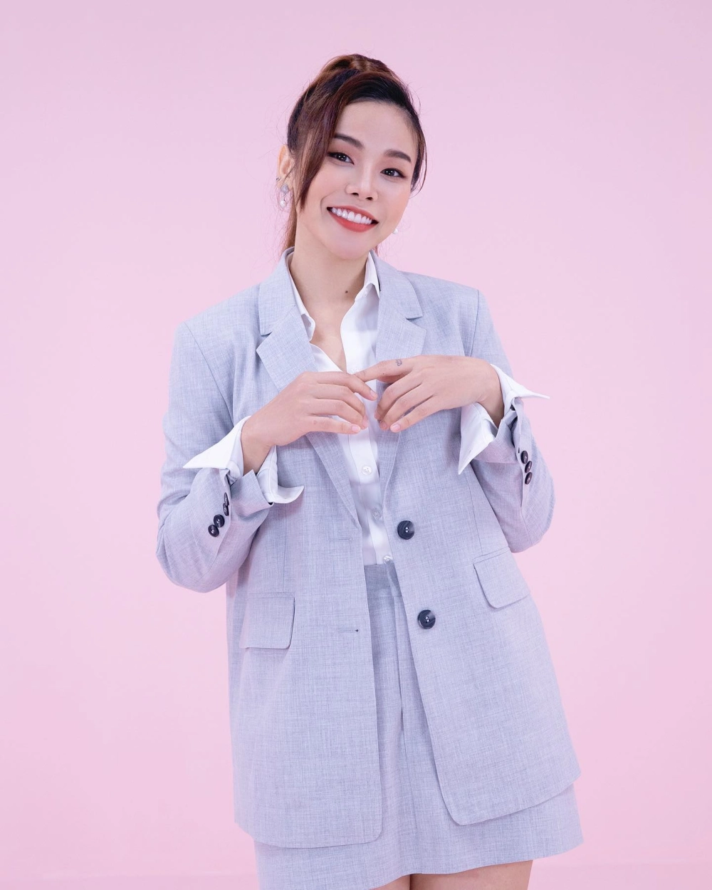 Visual hack tuổi khiến ai cũng hỏi Trương Thảo Nhi sinh năm