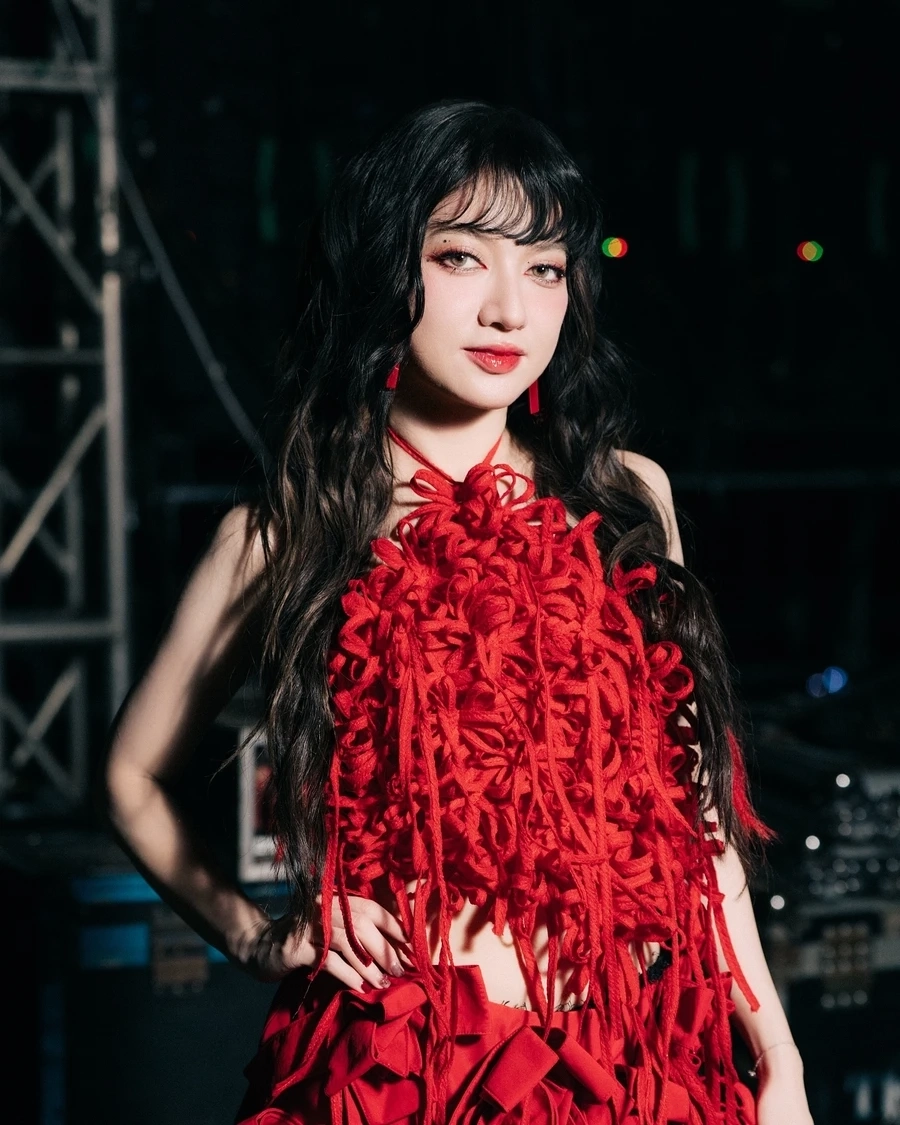 Ảnh hoạt hình sinh động trong MV một ông sao sáng Xuân Nghi