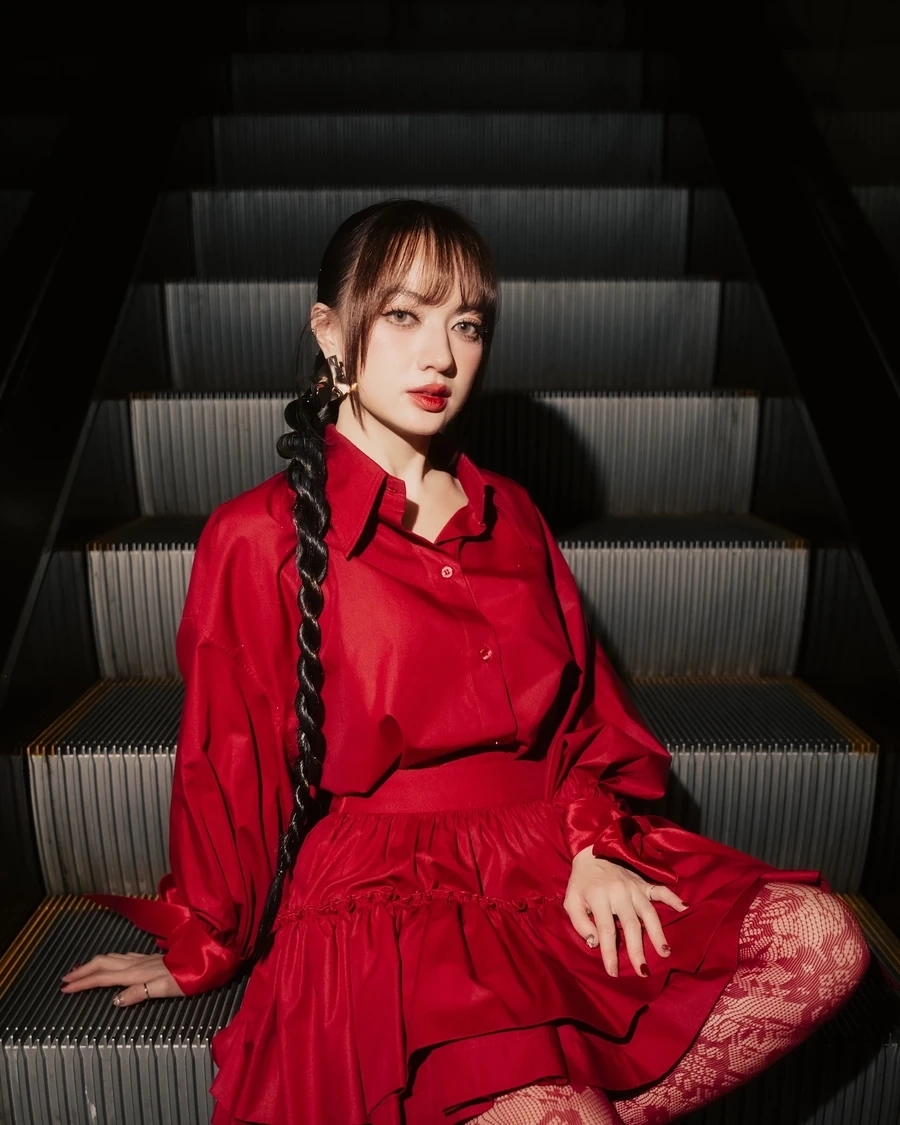 Hình ảnh đáng yêu ngày nhỏ của bé Xuân Nghi gây thương nhớ