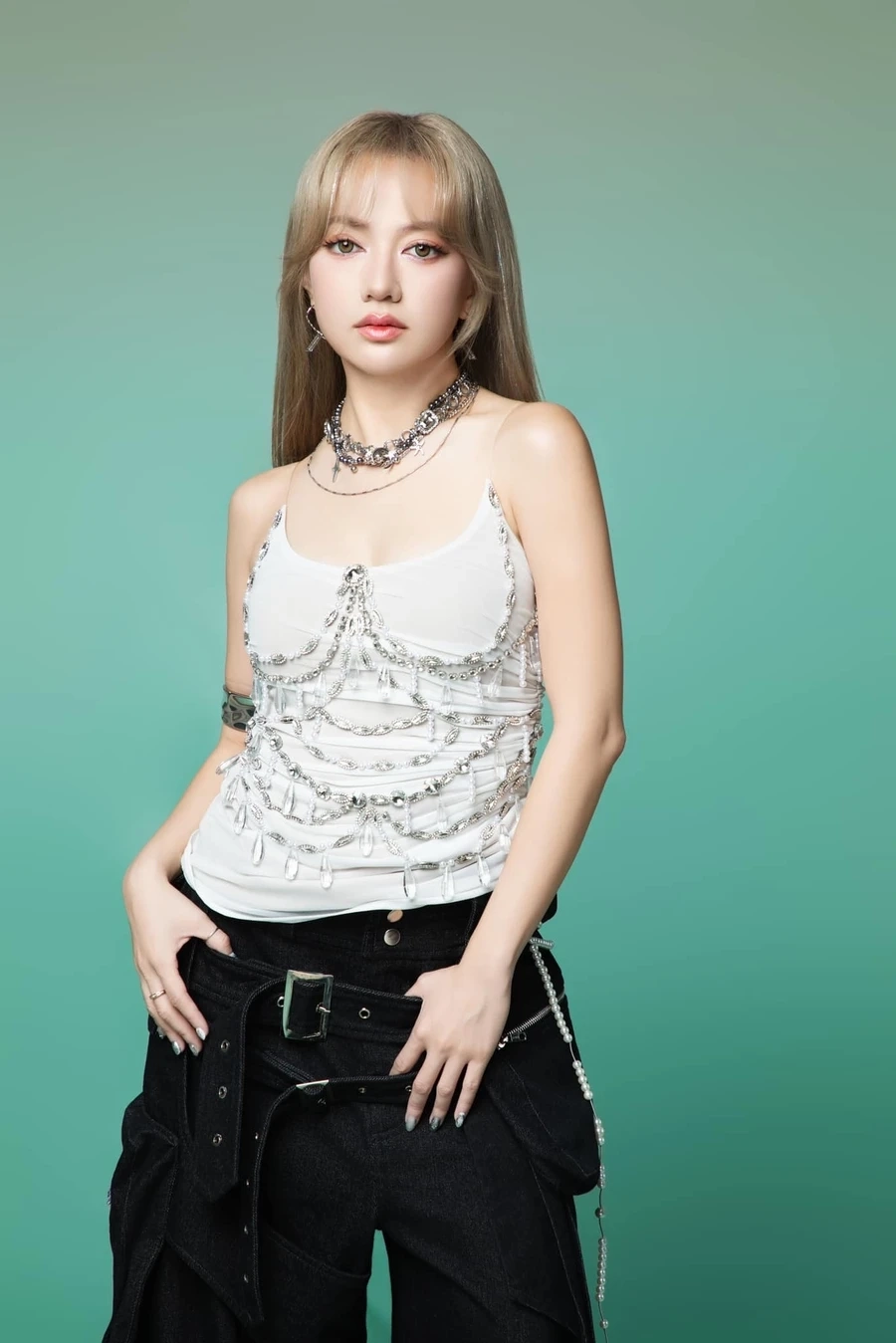 Ảnh mới nhất hé lộ cuộc sống Xuân Nghi hiện tại