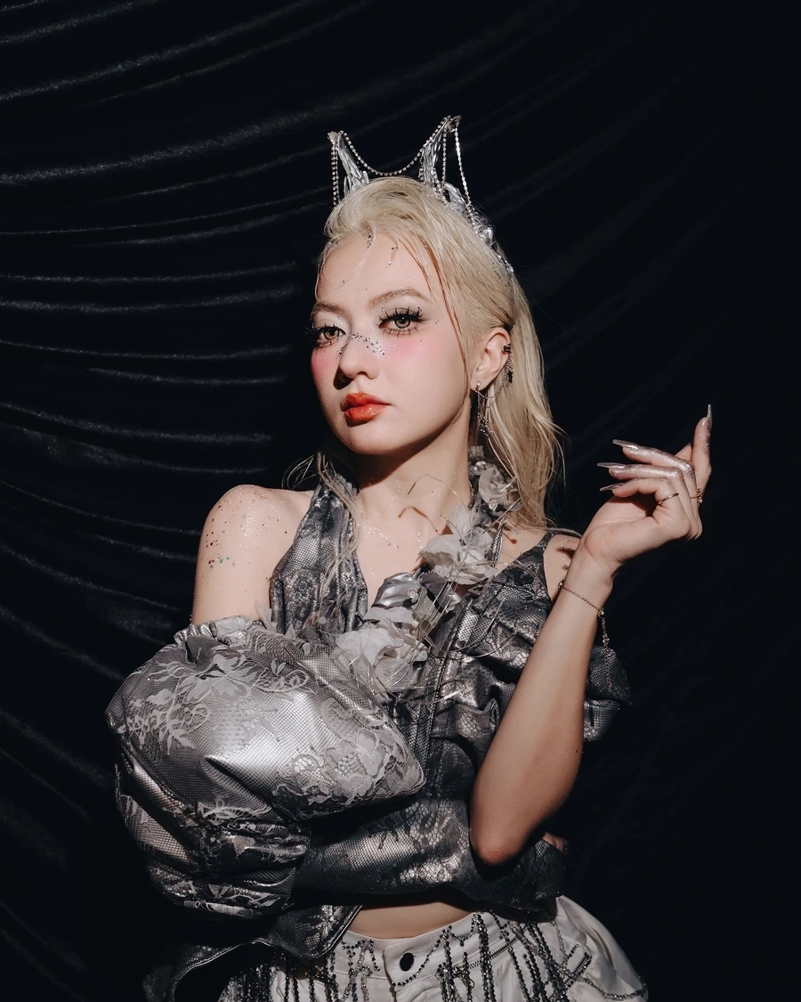 Ảnh chuyên nghiệp thể hiện chất giọng ca sĩ Xuân Nghi The Voice