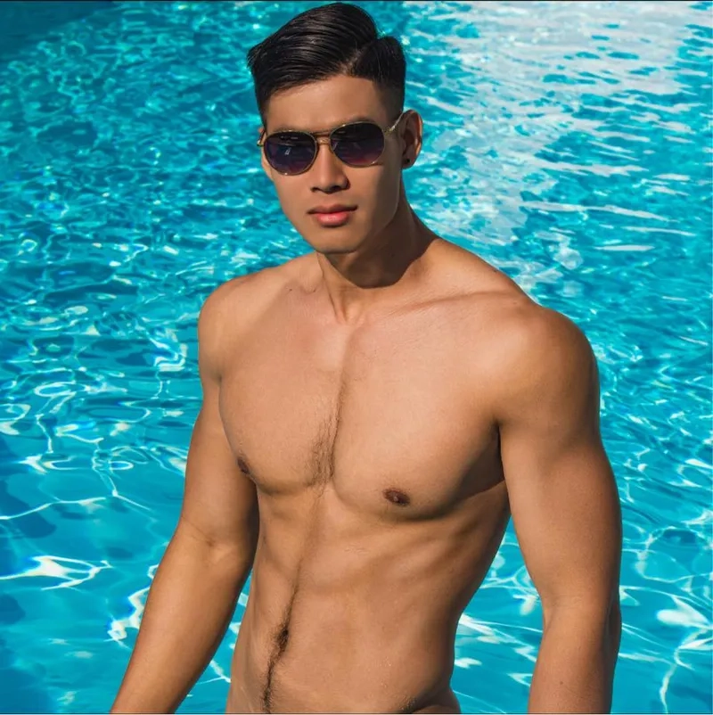  Top ảnh Nam vương Danh Chiếu Linh khiến fan không thể bỏ lỡ 