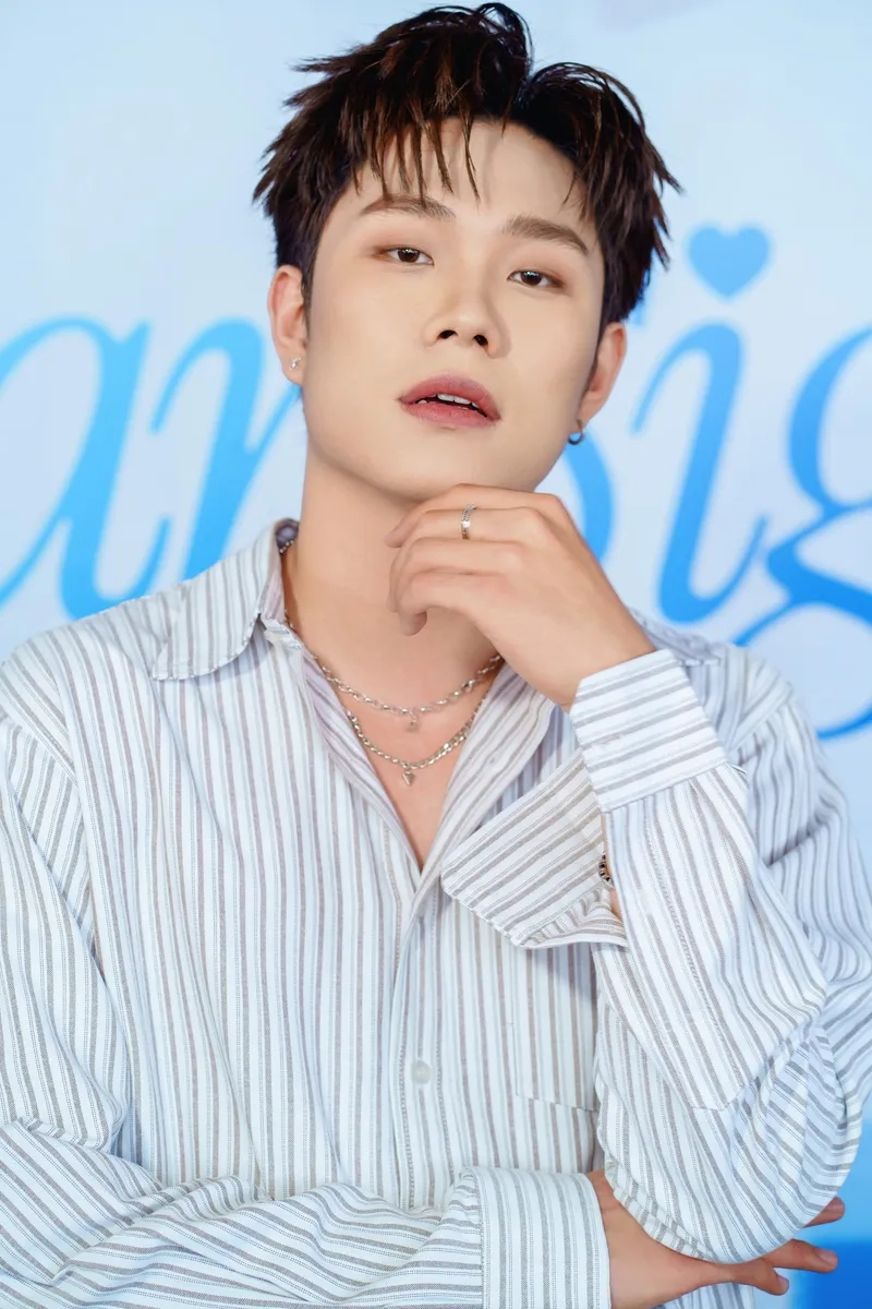 Khám phá bộ sưu tập Dữ Liệu Quý EP của Dương Domic đầy sáng tạo