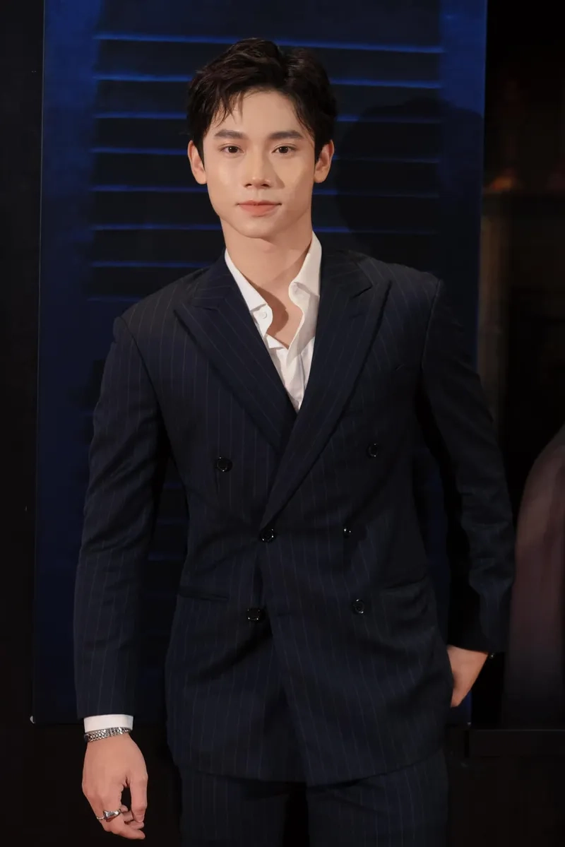 Cập nhật tin tức mới trên trang Dương Hoàng Hải Facebook