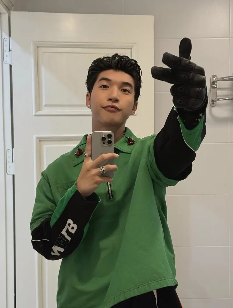 Xem lyrics Hiếu Thứ Hai chi tiết từng ca từ hay