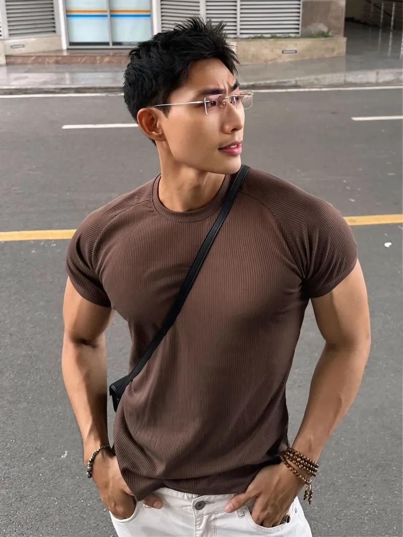 Khám phá đời tư vợ Hữu Long và cuộc sống hạnh phúc