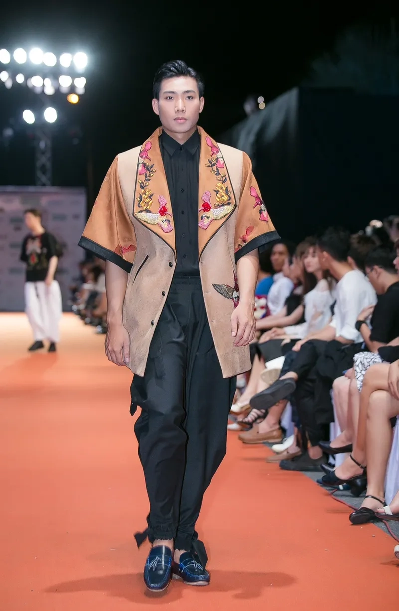 Tự hào đại diện Việt Nam Hữu Long Mister Global