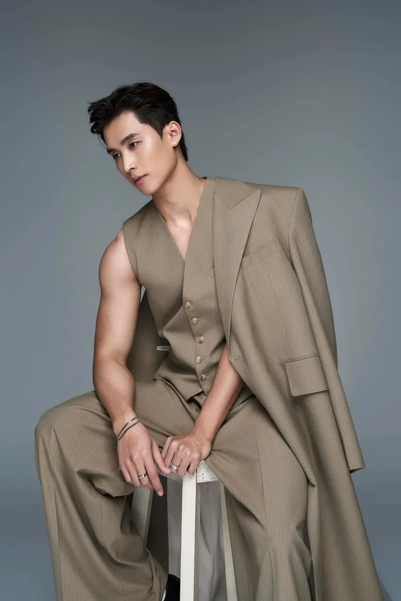 Theo dõi Kang Chul instagram để cập nhật hình ảnh mới nhất