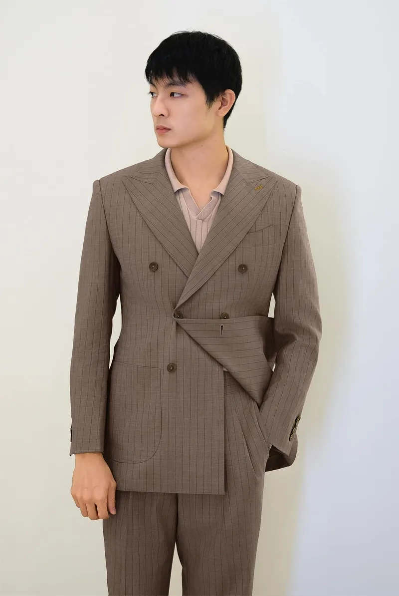 Theo dõi Lưu Cao Phát Instagram để xem phong cách đời thường