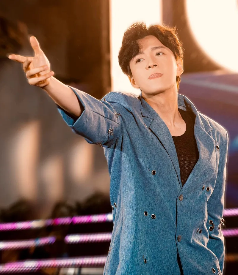 Ngô Kiến Huy phim nổi bật thu hút hàng triệu khán giả