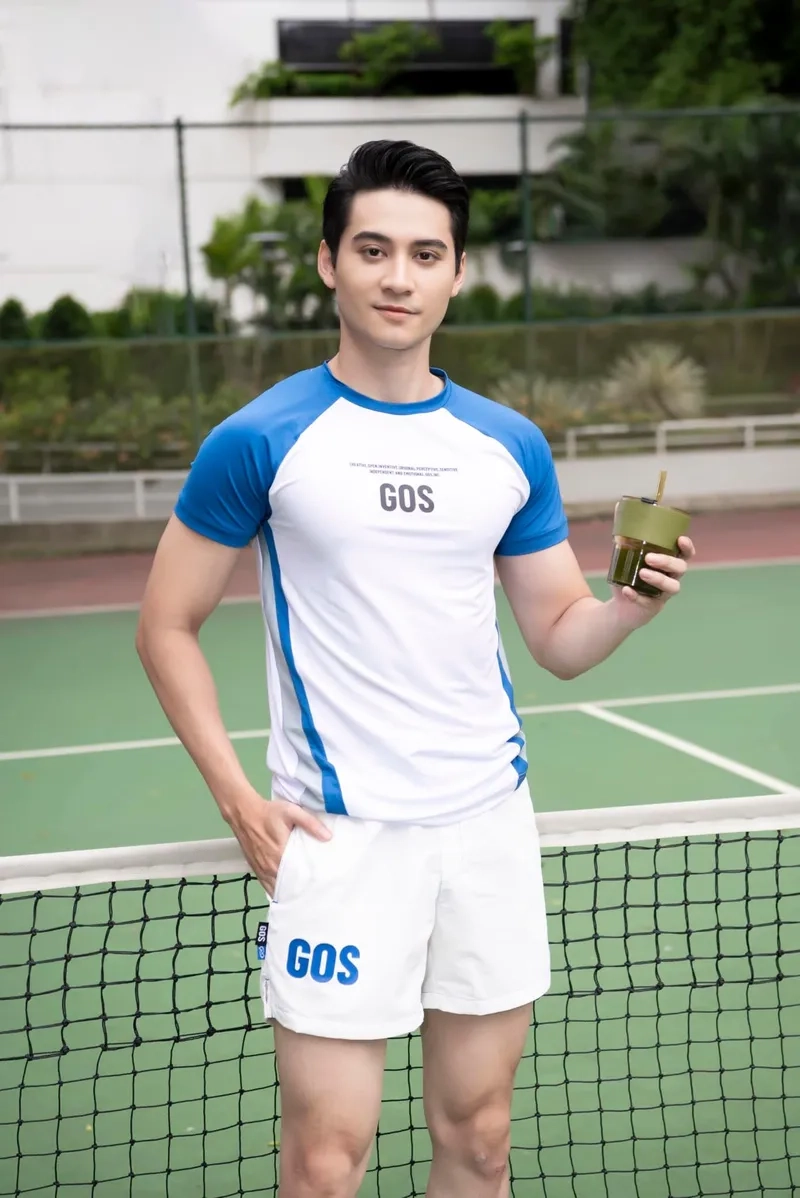 Khám phá chiều cao Phạm Tuấn Ngọc nổi bật trên sân khấu Mr World