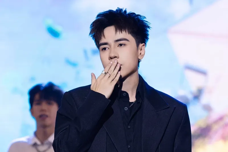  Tổng hợp ảnh ca sĩ Quang Hùng MasterD đẹp nhất hiện nay 