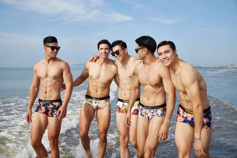 Khám phá tiểu sử Trịnh Bảo từ sự nghiệp đến đời tư
