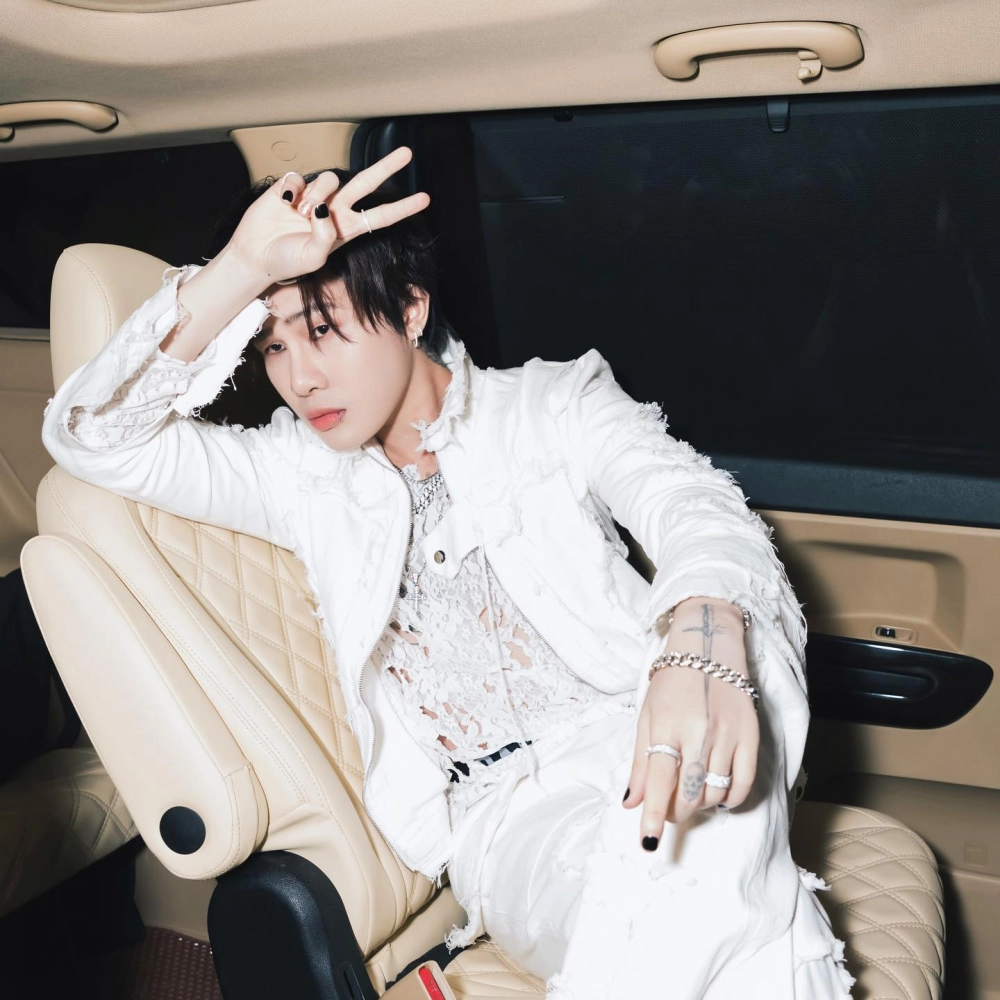 Jack j97 bỏ con drama đời tư gây sốc