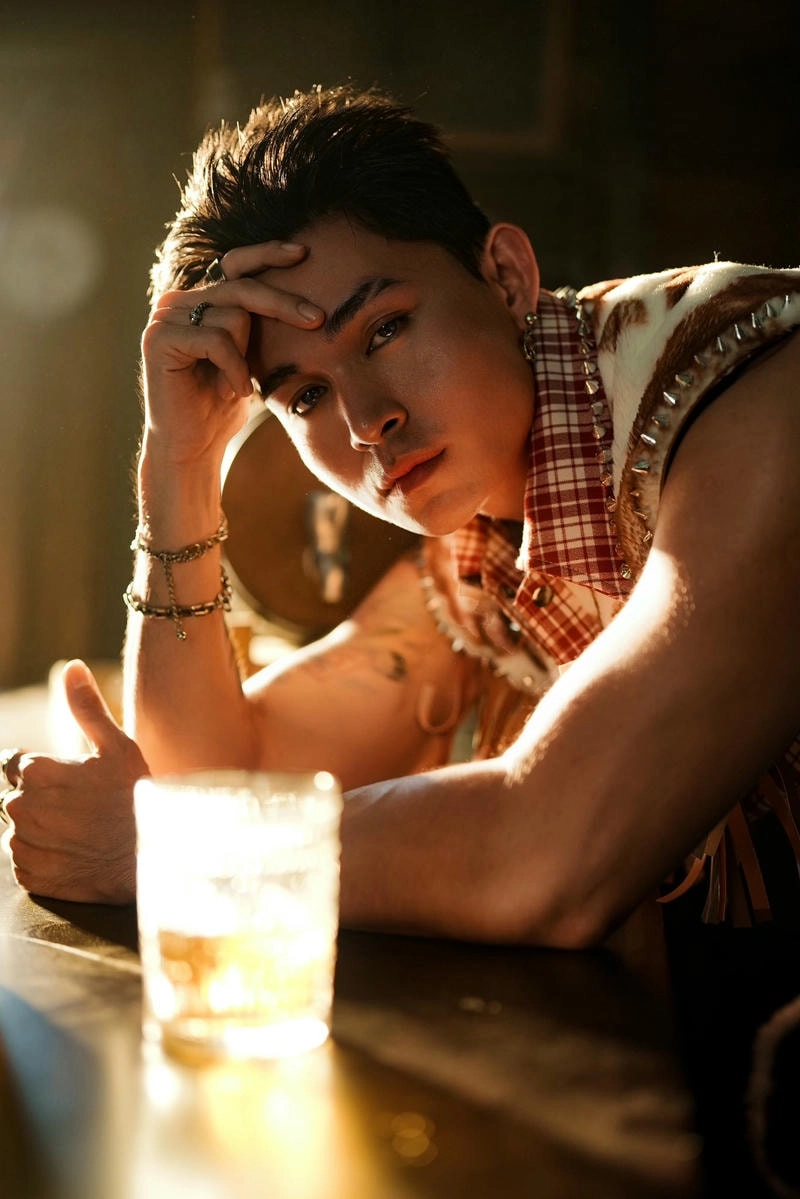 Nhiều người tìm kiếm jun phạm cao bao nhiêu sau khi xem ảnh mới