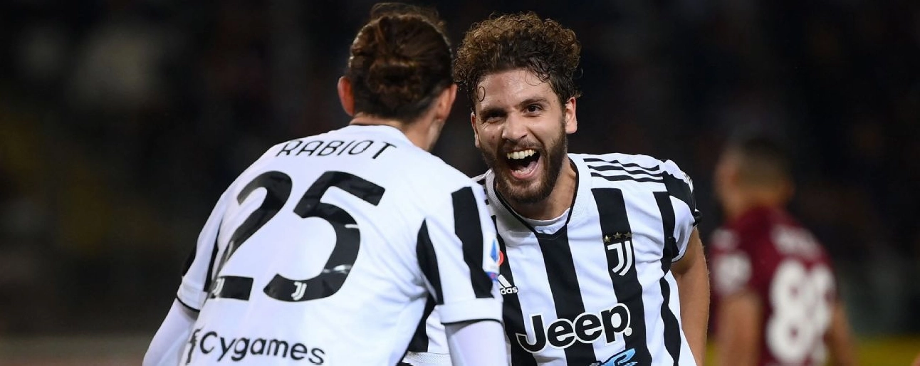 Manuel Locatelli ăn mừng bàn thắng vào lưới Torino