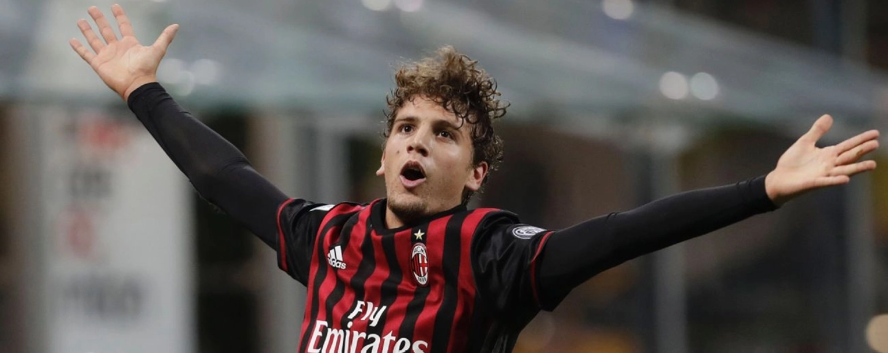 Manuel Locatelli khi còn khoác áo AC Milan được cho mượn tới Sassuolo