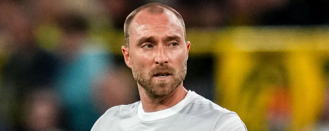 Christian Eriksen phát biểu chia sẻ quan điểm về những nhận định của các chuyên gia và cựu cầu thủ đối với đội hình