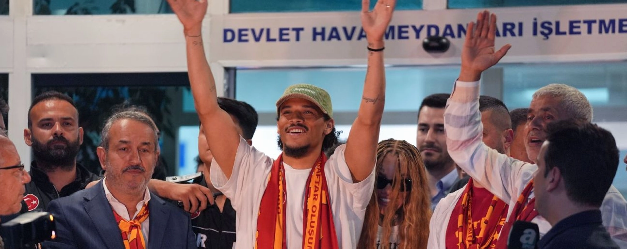 Galatasaray ký hợp đồng chiêu mộ Sane dưới dạng chuyển nhượng tự do từ Bayern Munich