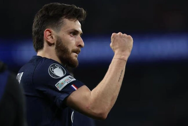 Khvicha Kvaratskhelia đi vào lịch sử PSG với màn trình diễn ấn tượng