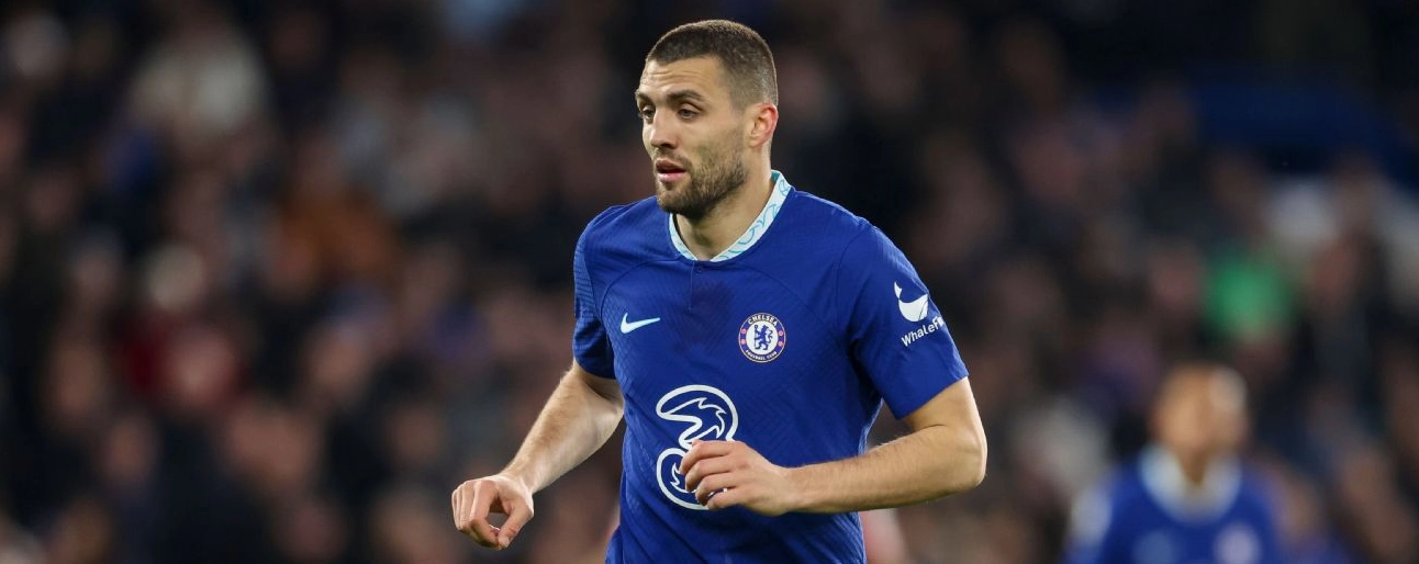 Mateo Kovacic thi đấu trong màu áo Chelsea tại trận gặp Brentford trên sân Stamford Bridge