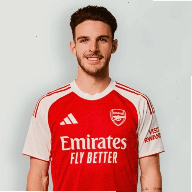 Declan Rice trong m&agrave;u &aacute;o Arsenal