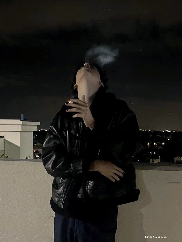 Ảnh bad boy đội mũ che mặt tạo sự bí ẩn