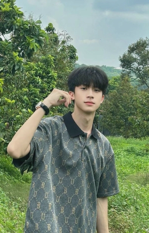 Ảnh trai đẹp K9 với nụ cười cute
