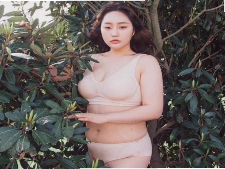 Anh trai dep nam tinh voi co bung 6 mui