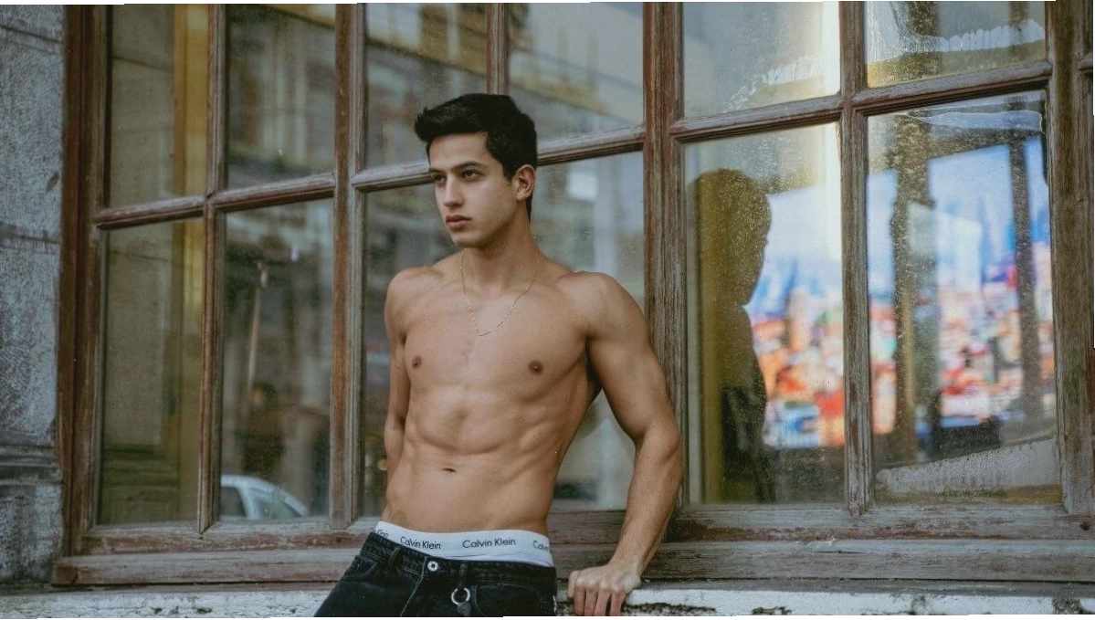 Body 6 múi nam