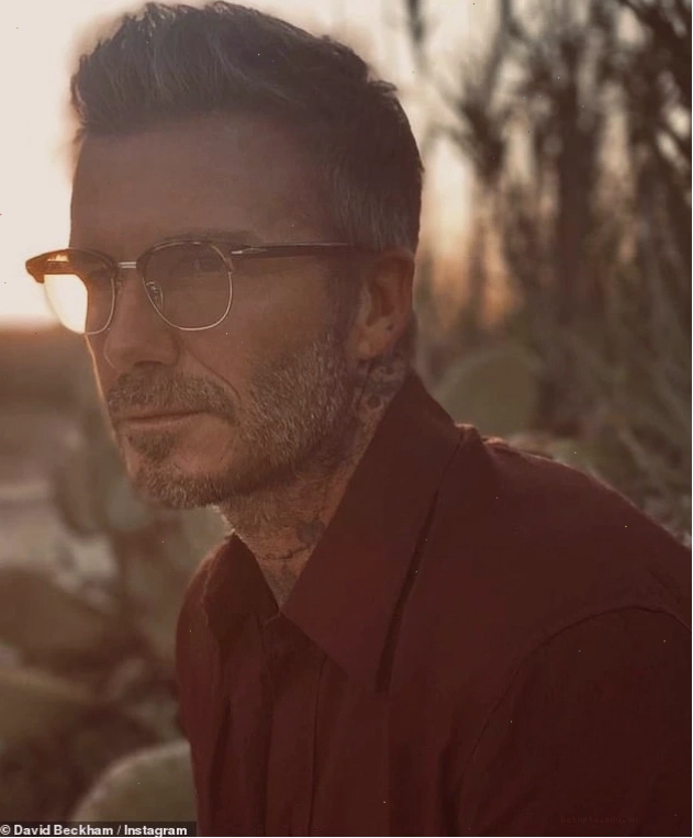 David Beckham lịch lãm với kính mắt trong một sự kiện