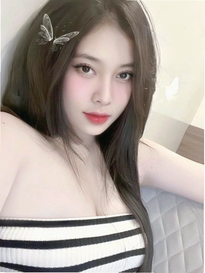 Gái xinh Việt Nam đáng yêu với phong cách trẻ trung