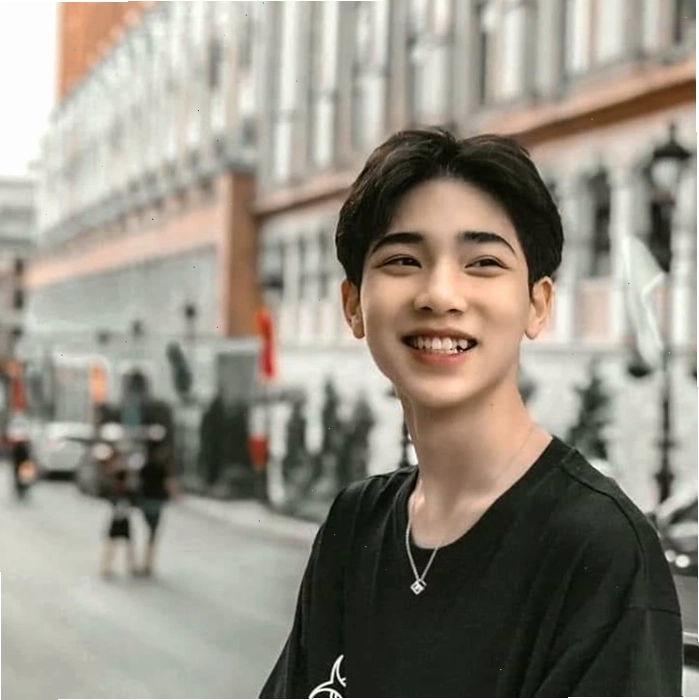 Hình ảnh trai 14 tuổi đẹp với nét đẹp tự nhiên, không cần chỉnh sửa
