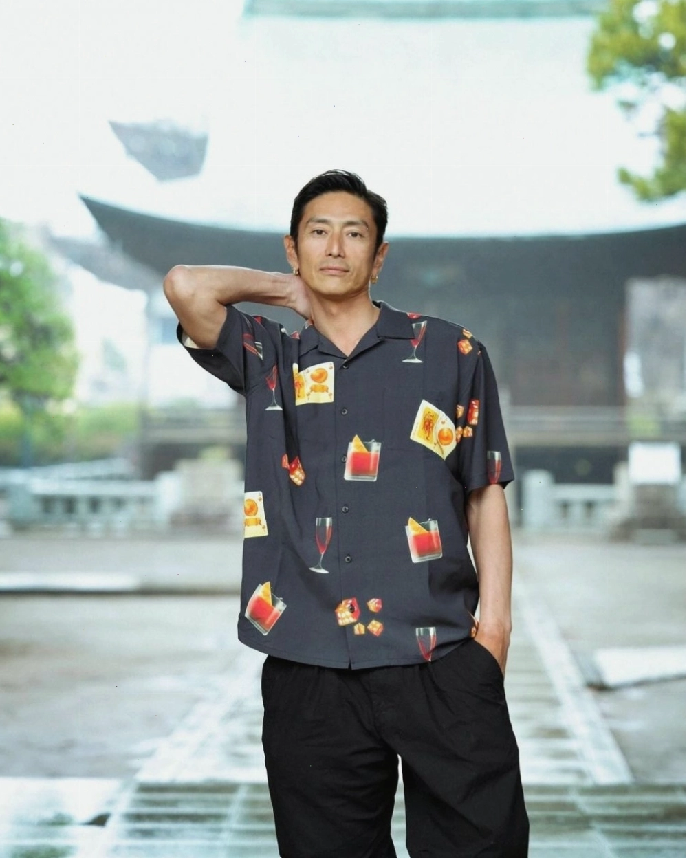 Iseya Yusuke sở hữu vẻ đẹp nam tính