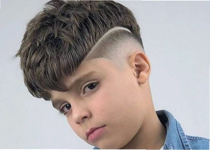 Kiểu tóc Mohican cho bé trai cá tính mạnh mẽ