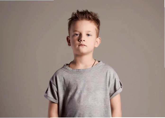 Kiểu tóc short quiff cho bé trai năng động