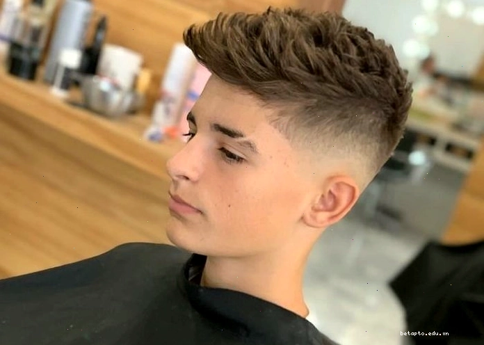 Kiểu tóc Spiky năng động cho bé trai