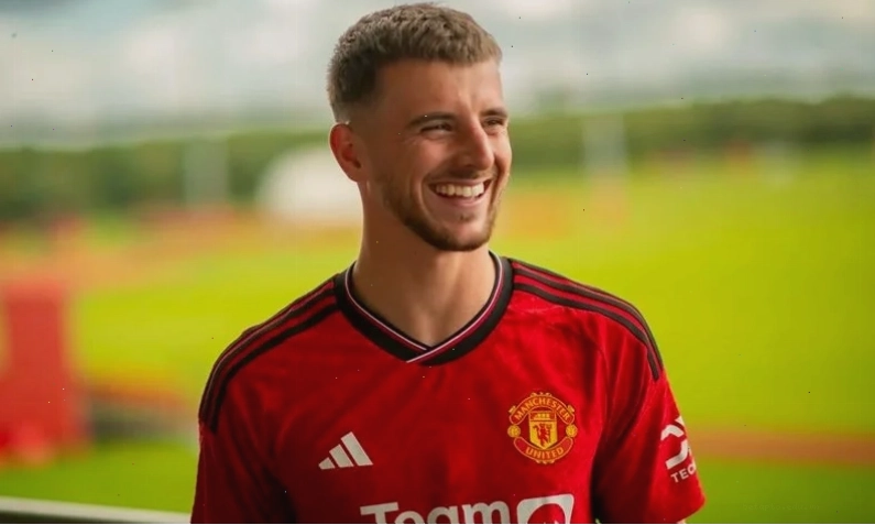 Mason Mount, tài năng trẻ người Anh với vẻ ngoài sáng sân khấu