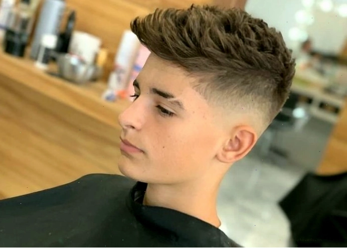 Mẫu tóc bé trai đẹp với kiểu spiky dựng cá tính