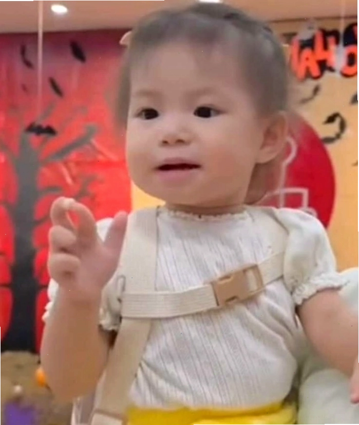 Meme Pam biểu cảm hài hước