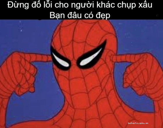 Meme spiderman chỉ nhau trong tình huống éo le