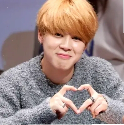 Meme thả tim với hình ảnh các idol Kpop dễ thương