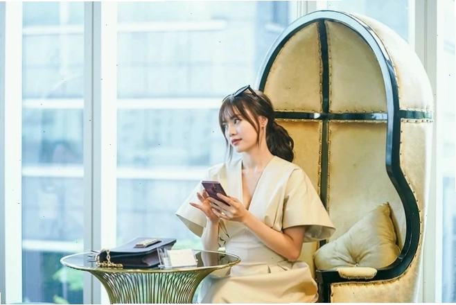 Ms. Q trong phim Gái Già Lắm Chiêu 2 đối mặt với tình huống éo le
