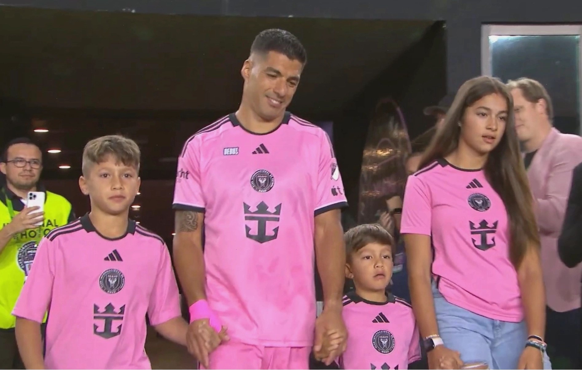 Vẻ ngoài của Delfina Suarez, con gái cả tiền đạo Luis Suarez