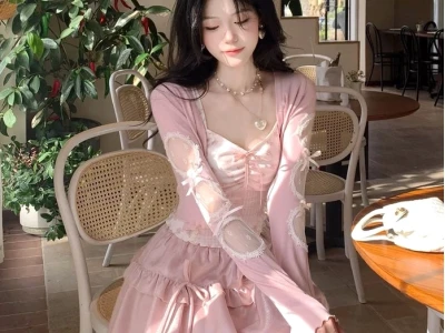 Tuyển Tập Ảnh Gái Xinh Mặc Đồ Pinky Ngọt Ngào và Cuốn Hút